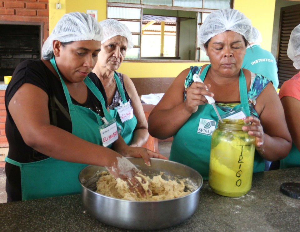 Mulheres descobrem novas possibilidades na cozinha em curso do Senar