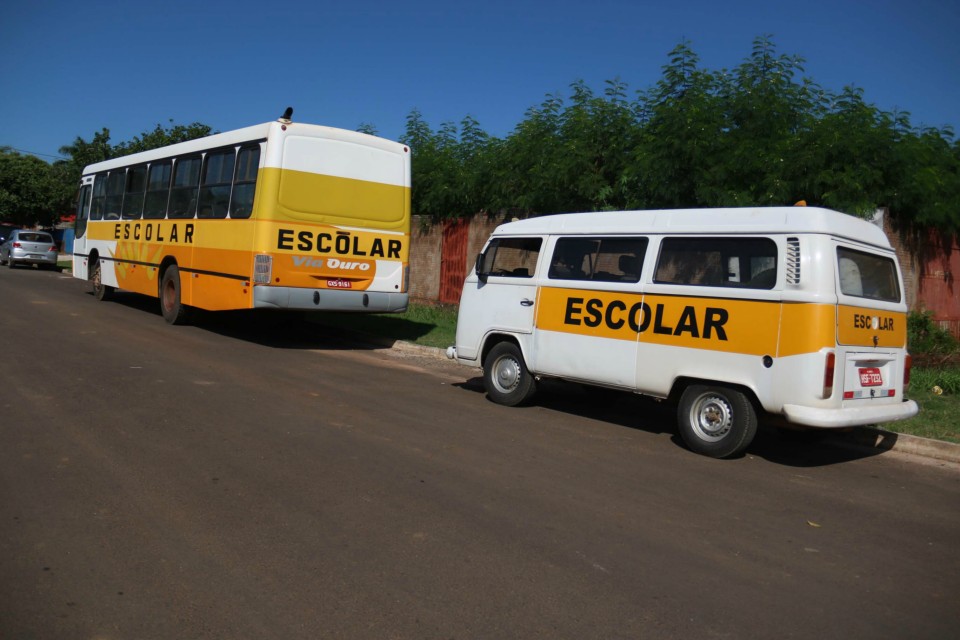 Veículos do transporte escolar do município passam por vistoria no Detran