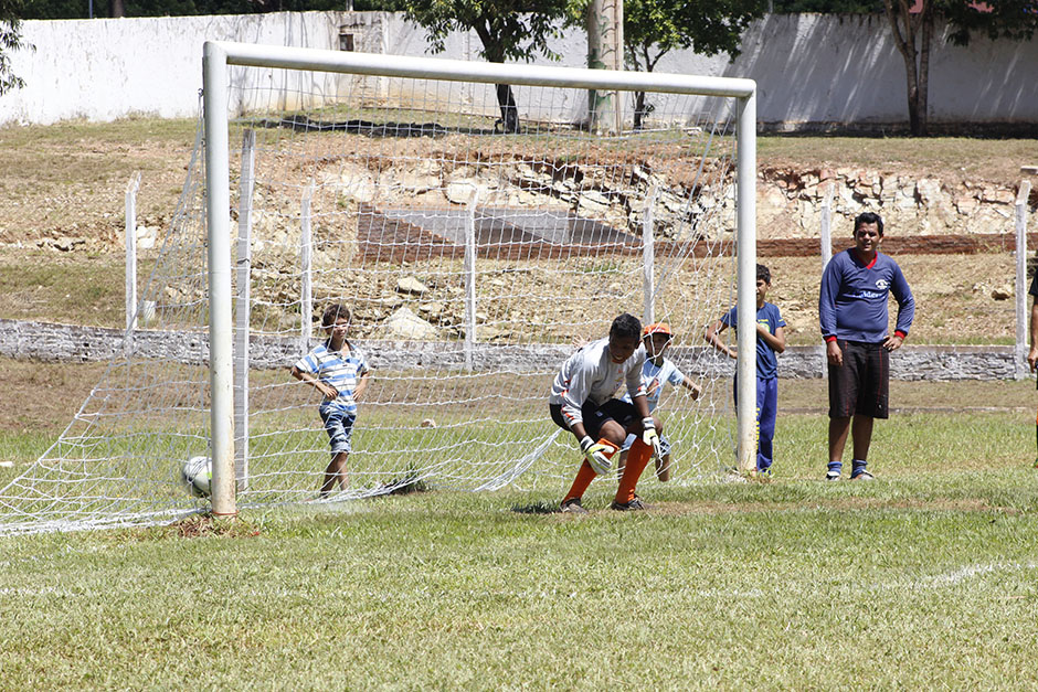 Abertura do Campeonato Bonitense de Futebol atrai 300 espectadores