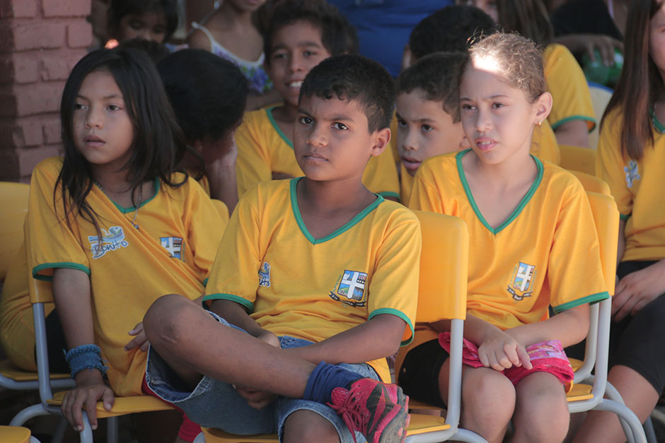 Juiz Odilon fala sobre família e o uso de drogas em palestra na rede municipal