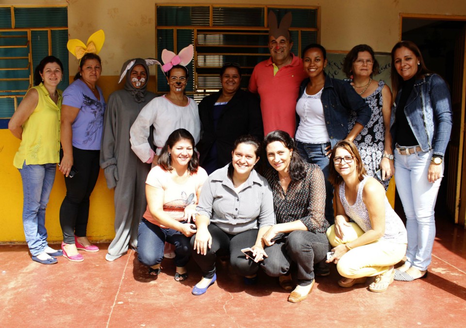 Crianças da rede municipal de ensino recebem ovos de páscoa