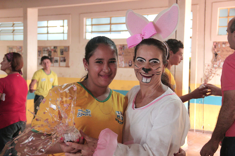 Confira as fotos da Entrega dos Ovos de Páscoa na Rede Municipal de Ensino