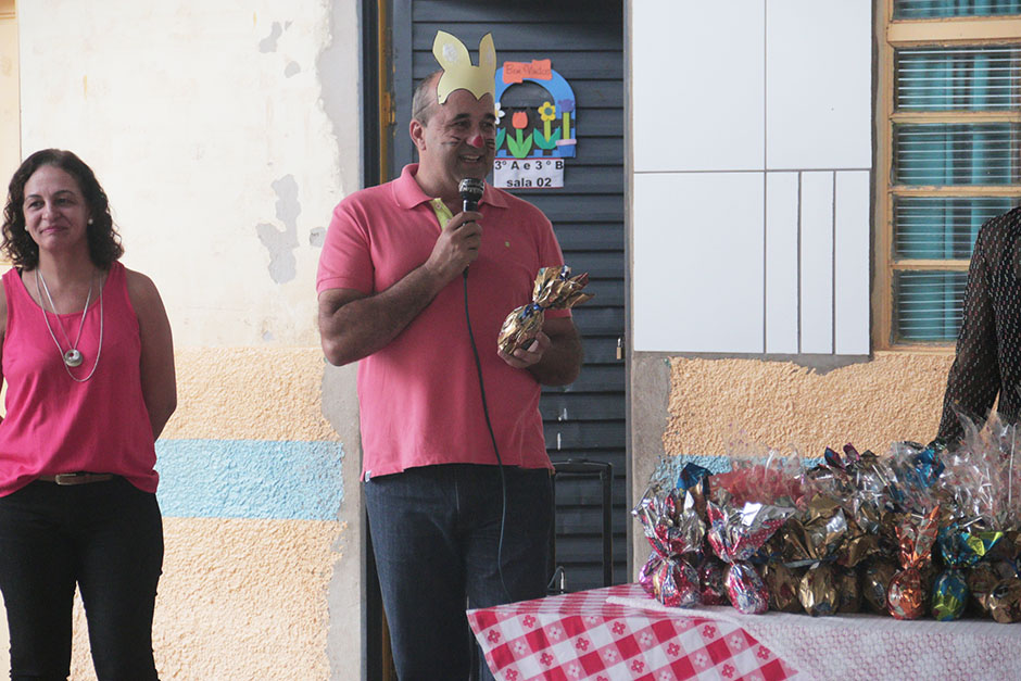 Confira as fotos da Entrega dos Ovos de Páscoa na Rede Municipal de Ensino