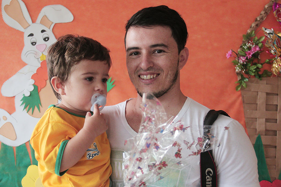 Confira as fotos da Entrega dos Ovos de Páscoa na Rede Municipal de Ensino