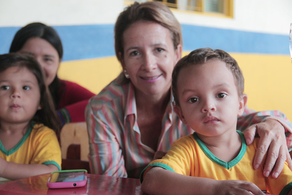 Confira as fotos da Entrega dos Ovos de Páscoa na Rede Municipal de Ensino