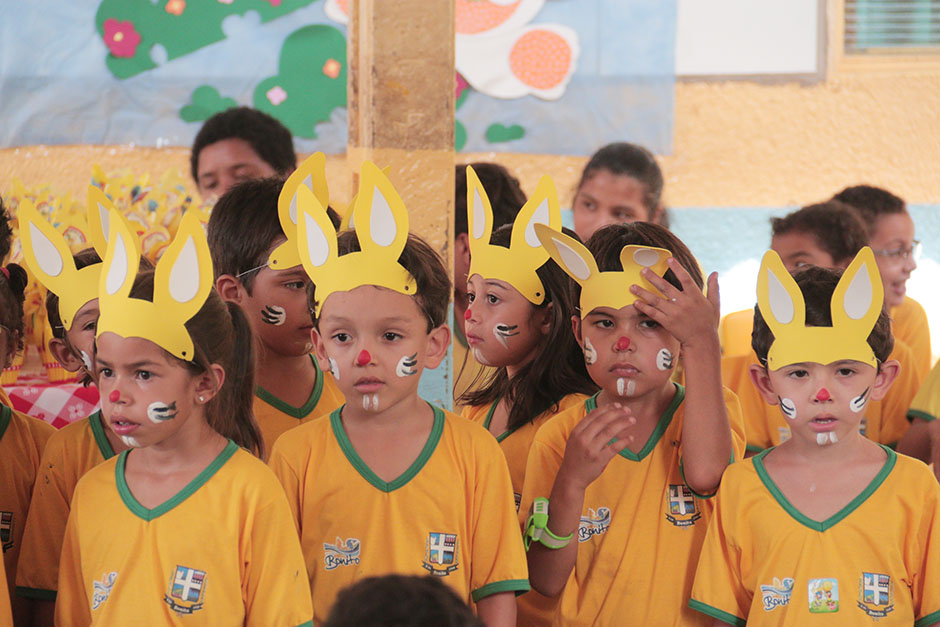 Confira as fotos da Entrega dos Ovos de Páscoa na Rede Municipal de Ensino