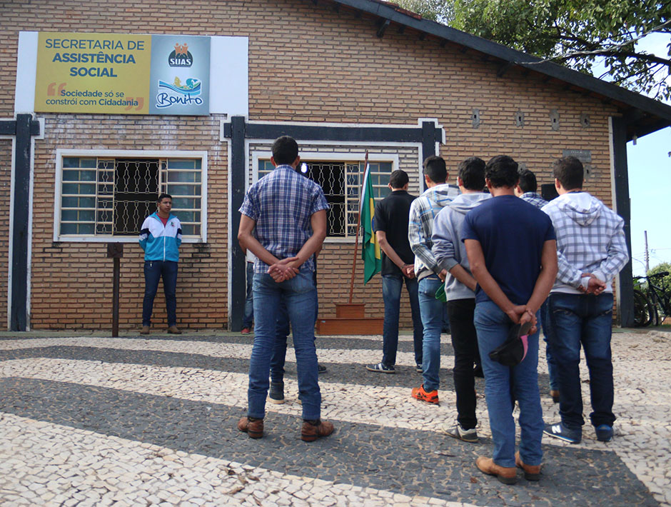 Junta de serviço militar de bonito realiza juramento a bandeira