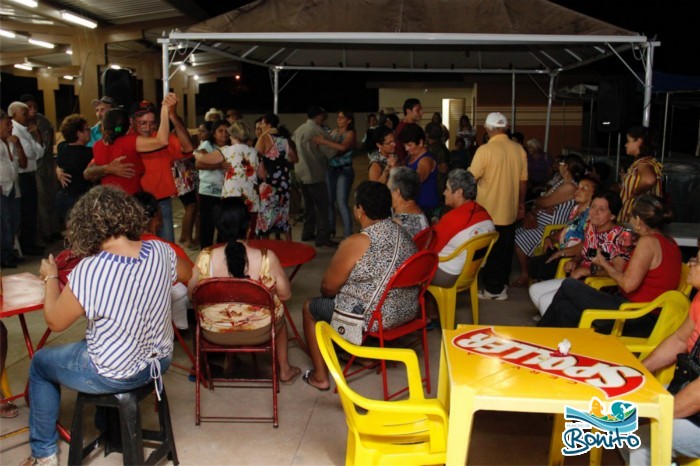 Feira do Produtor em Bonito reúne centenas de pessoas