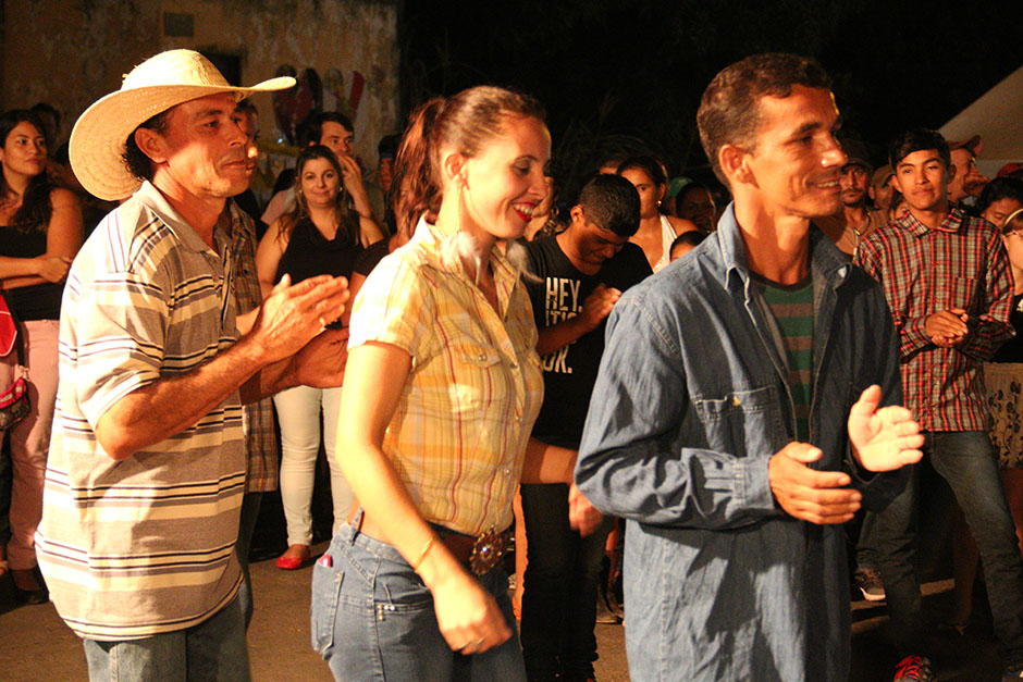 A 2ª noite do “Arraiá Sustentável da Capital do Ecoturismo” foi de muita alegria e animação.