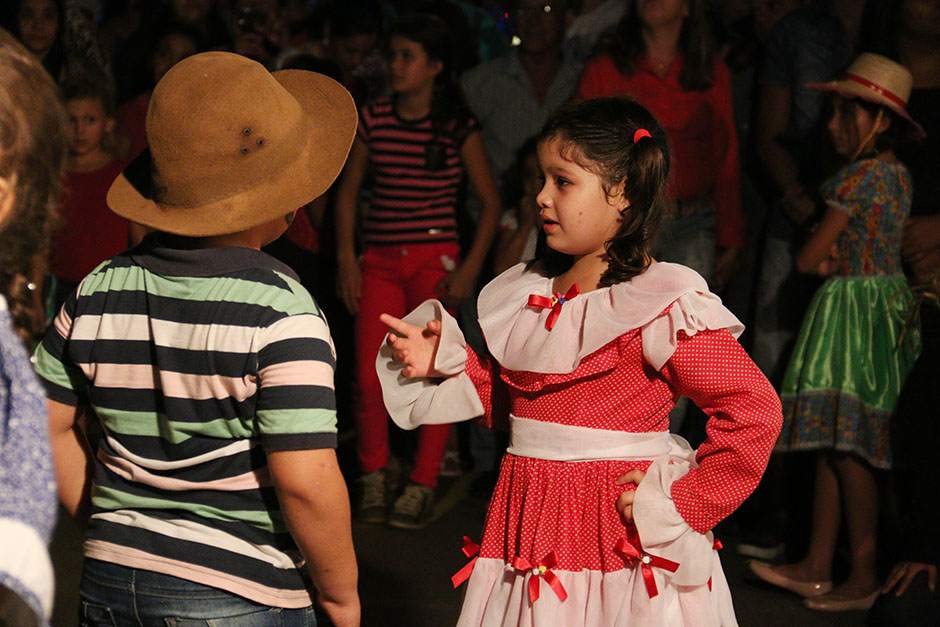 A 2ª noite do “Arraiá Sustentável da Capital do Ecoturismo” foi de muita alegria e animação.