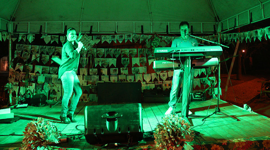 A 2ª noite do “Arraiá Sustentável da Capital do Ecoturismo” foi de muita alegria e animação.