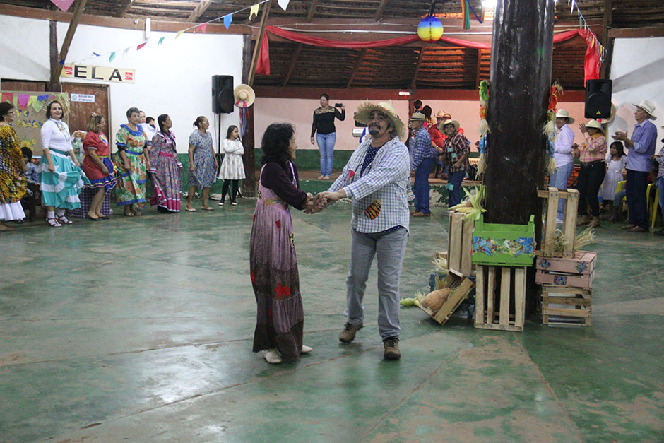 Secretaria Municipal de Assistência Social Realizou Arraiá do Grupo Conviver Idosos