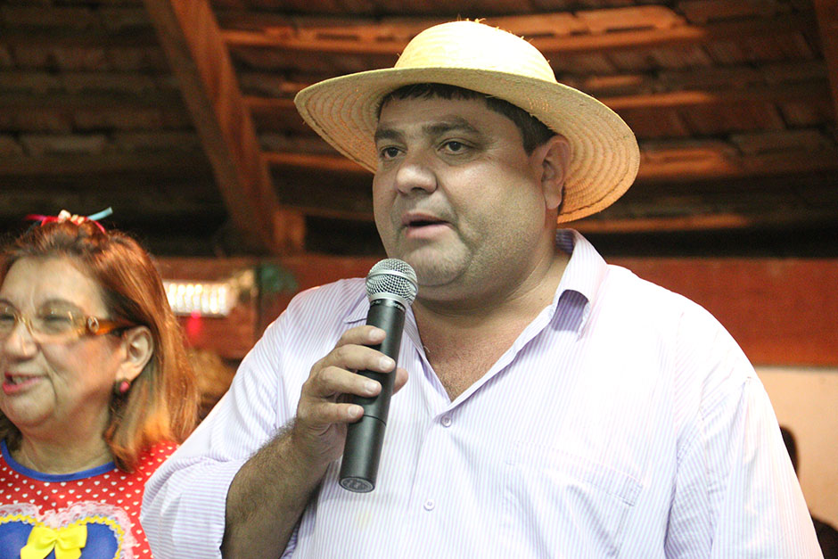 Secretaria Municipal de Assistência Social Realizou Arraiá do Grupo Conviver Idosos