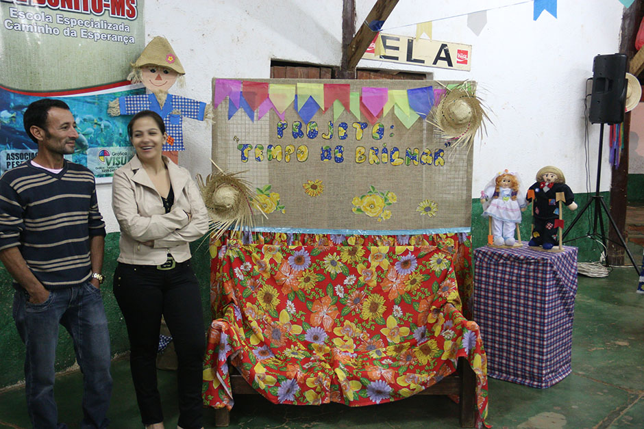 Secretaria Municipal de Assistência Social Realizou Arraiá do Grupo Conviver Idosos