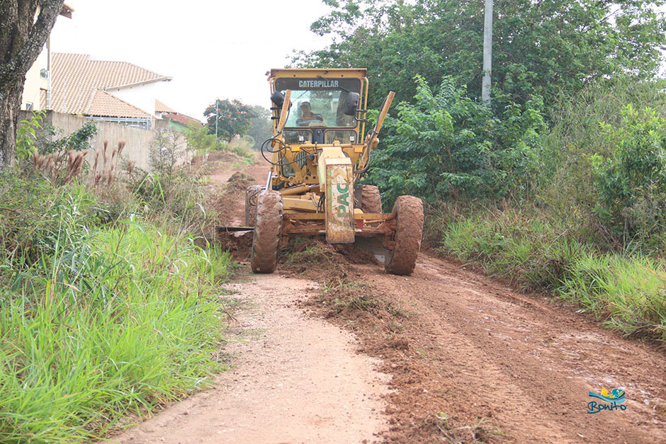 Prefeitura Inicia Ação de Limpeza em Bairros da Cidade