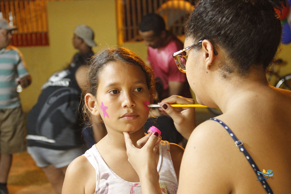 Escola Municipal Izaura Pinto Guimarães Realiza Festas em Homenagem aos Pais