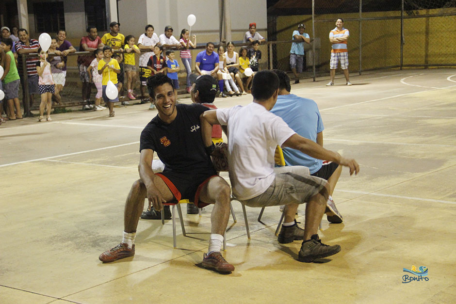 Escola Municipal Izaura Pinto Guimarães Realiza Festas em Homenagem aos Pais