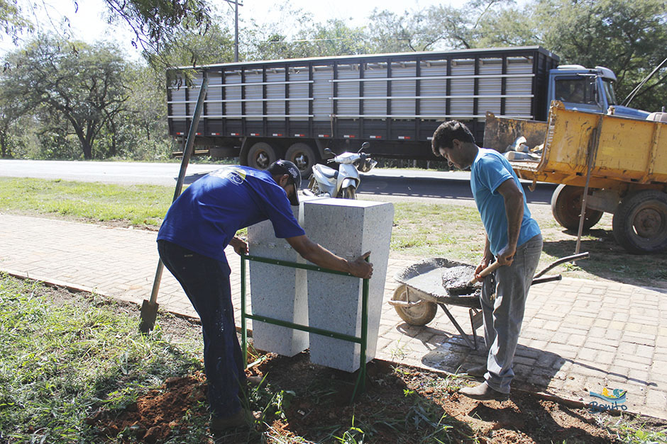 Prefeitura Faz Troca de Lixeiras em Pista de Caminhada