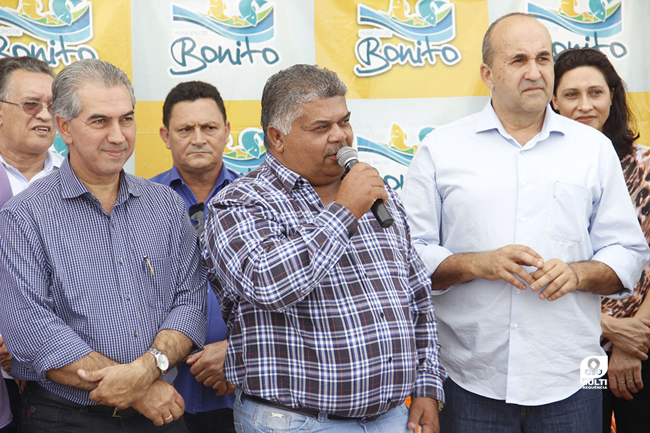 Prefeito Participa do Lançamento das Obras de Pavimentação Asfáltica do Distrito Águas do Miranda.