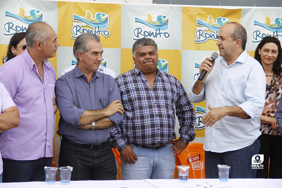 Prefeito Participa do Lançamento das Obras de Pavimentação Asfáltica do Distrito Águas do Miranda.