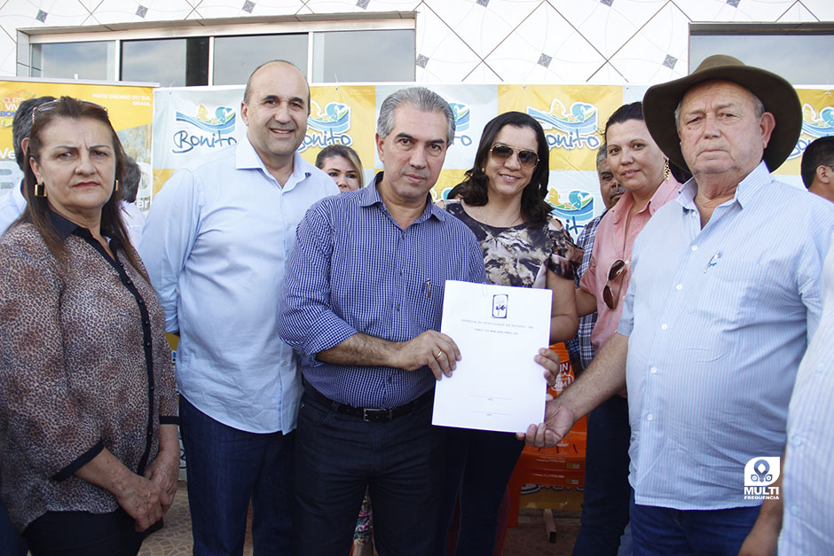 Prefeito Participa do Lançamento das Obras de Pavimentação Asfáltica do Distrito Águas do Miranda.