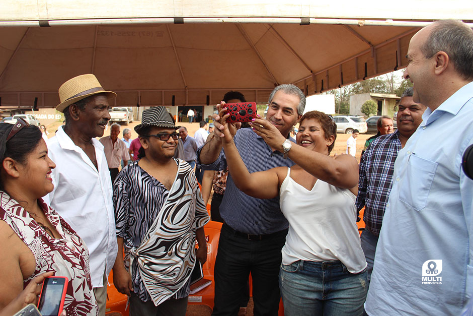 Prefeito Participa do Lançamento das Obras de Pavimentação Asfáltica do Distrito Águas do Miranda.