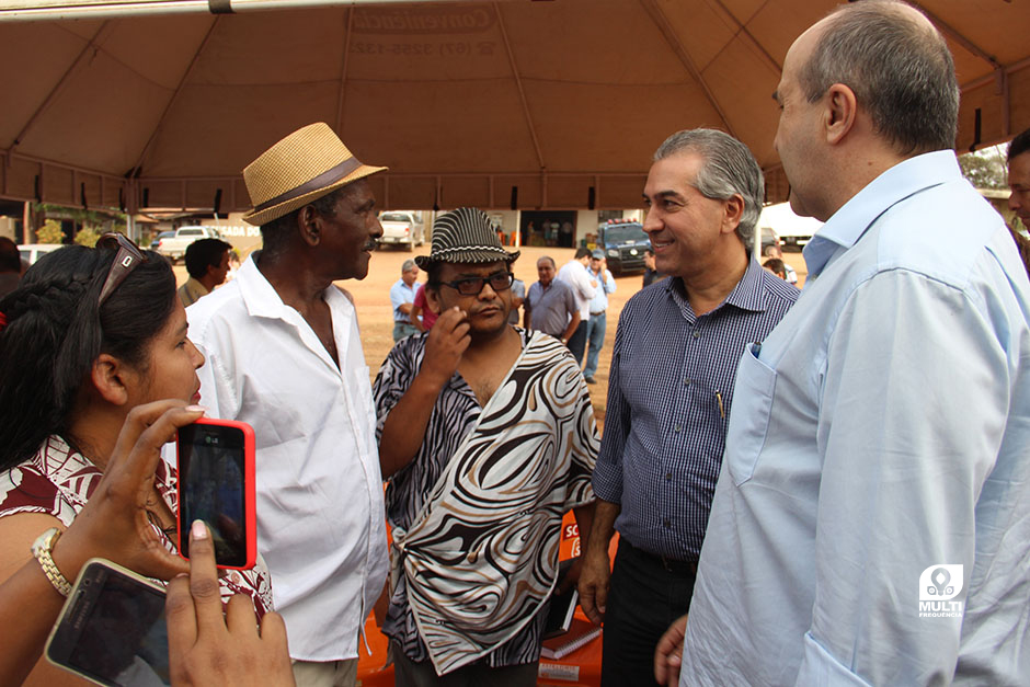 Prefeito Participa do Lançamento das Obras de Pavimentação Asfáltica do Distrito Águas do Miranda.