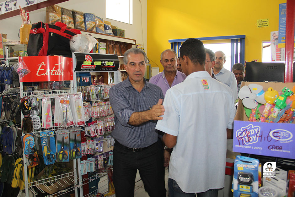 Prefeito Participa do Lançamento das Obras de Pavimentação Asfáltica do Distrito Águas do Miranda.