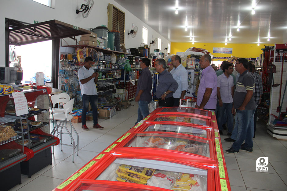 Prefeito Participa do Lançamento das Obras de Pavimentação Asfáltica do Distrito Águas do Miranda.