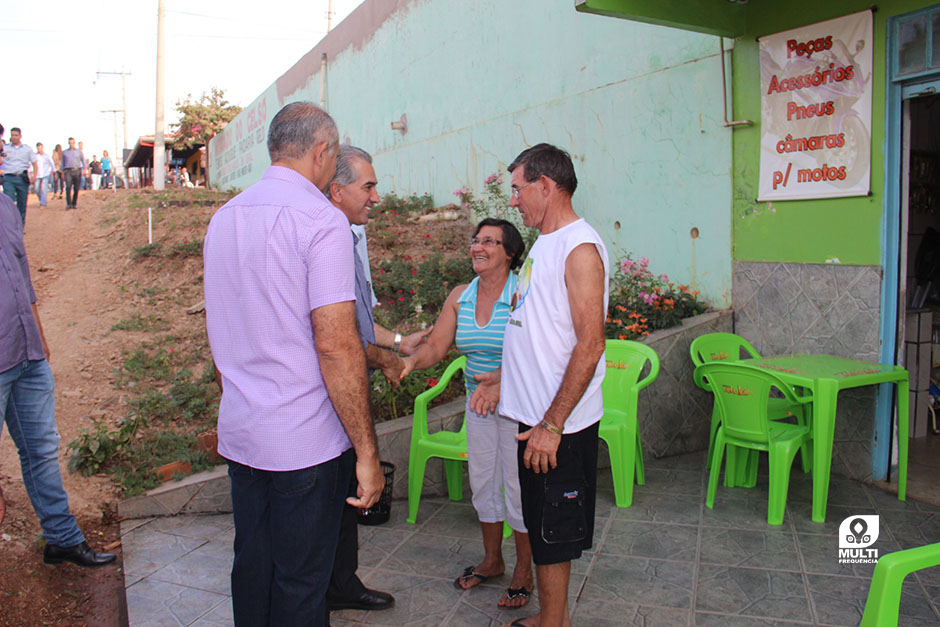 Prefeito Participa do Lançamento das Obras de Pavimentação Asfáltica do Distrito Águas do Miranda.