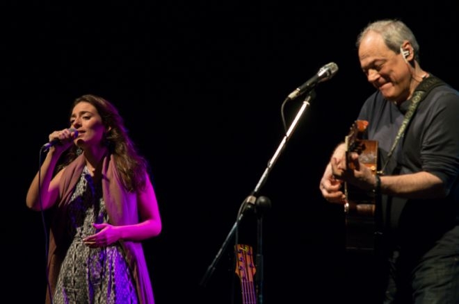 Toquinho encanta Bonito com bossa nova,