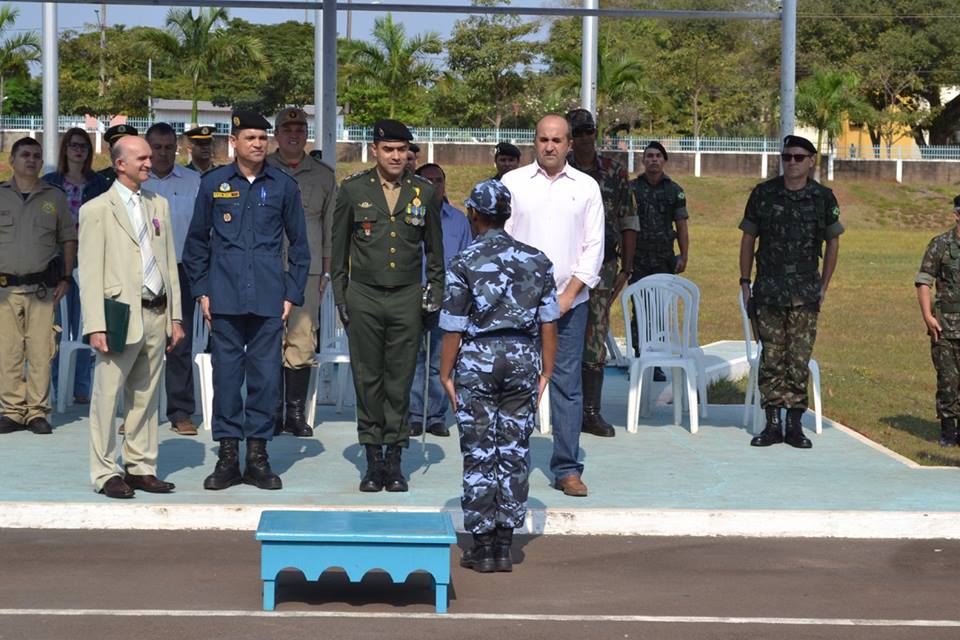 Projeto Mirim Ambiental de Bonito realizou apresentações, em Jardim, em homenagem ao Dia do Soldado
