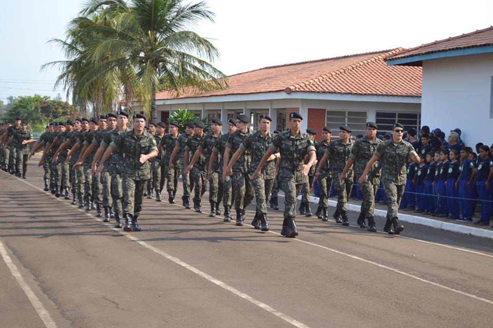 Projeto Mirim Ambiental de Bonito realizou apresentações, em Jardim, em homenagem ao Dia do Soldado