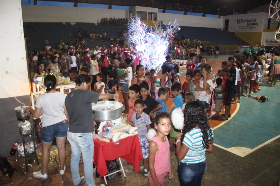 SAS Realiza festa de Natal para os beneficiários