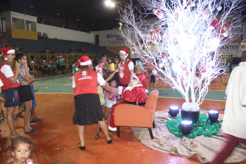 SAS Realiza festa de Natal para os beneficiários