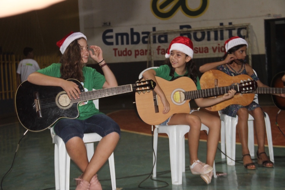 SAS Realiza festa de Natal para os beneficiários