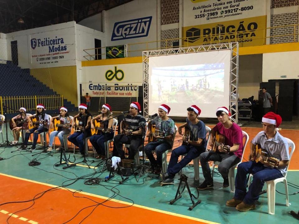SAS Realiza festa de Natal para os beneficiários