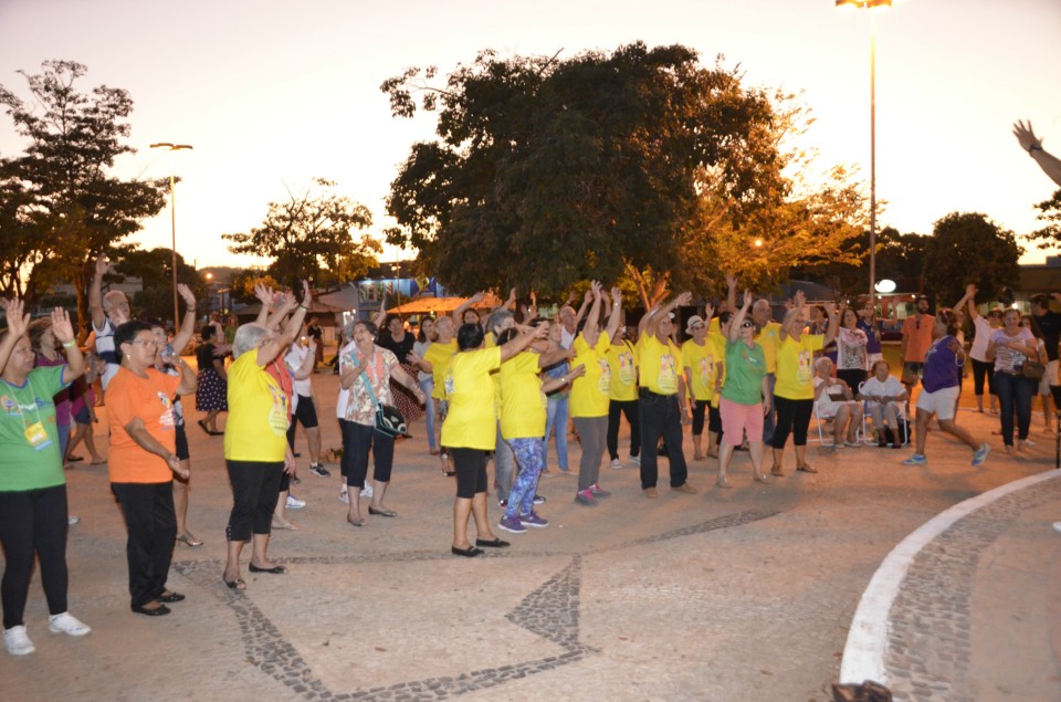 MaturiShow premia Grupo Conviver de Bonito