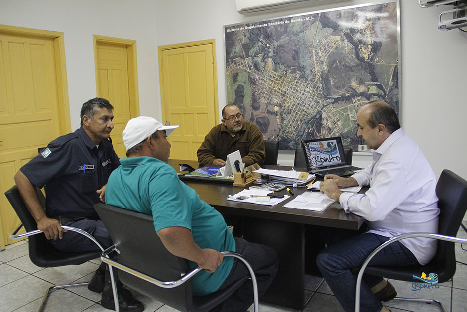 Prefeito Leleco participa de reuniões importantes em Bonito