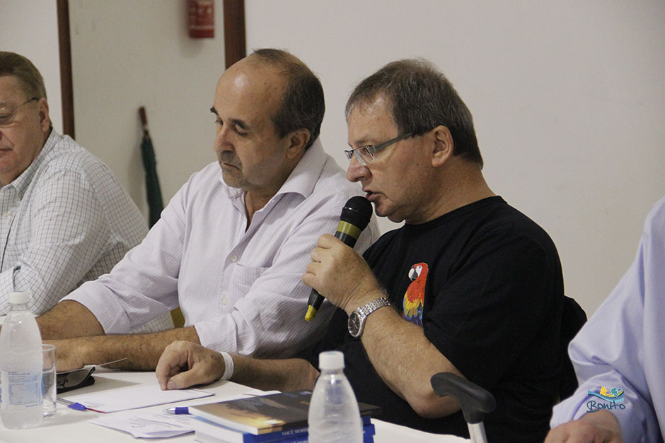 Prefeito Leleco participa de reuniões importantes em Bonito