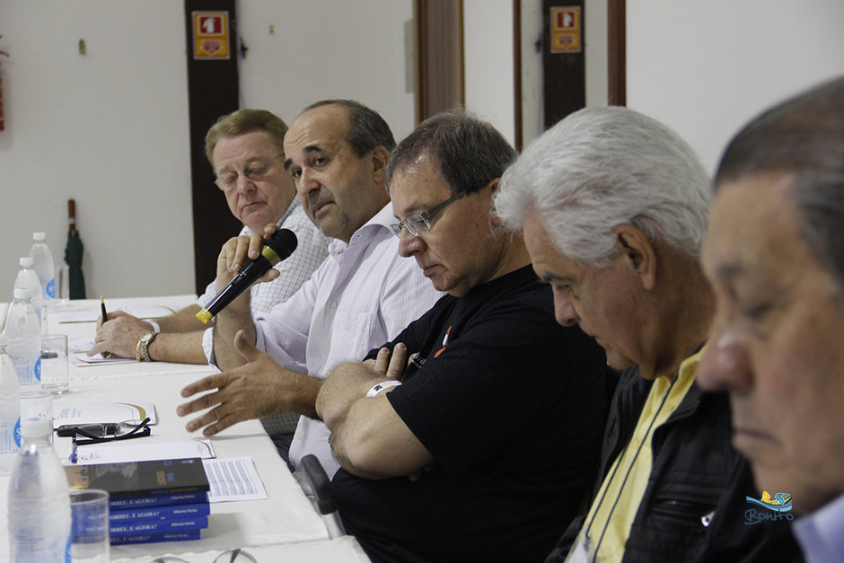 Prefeito Leleco participa de reuniões importantes em Bonito