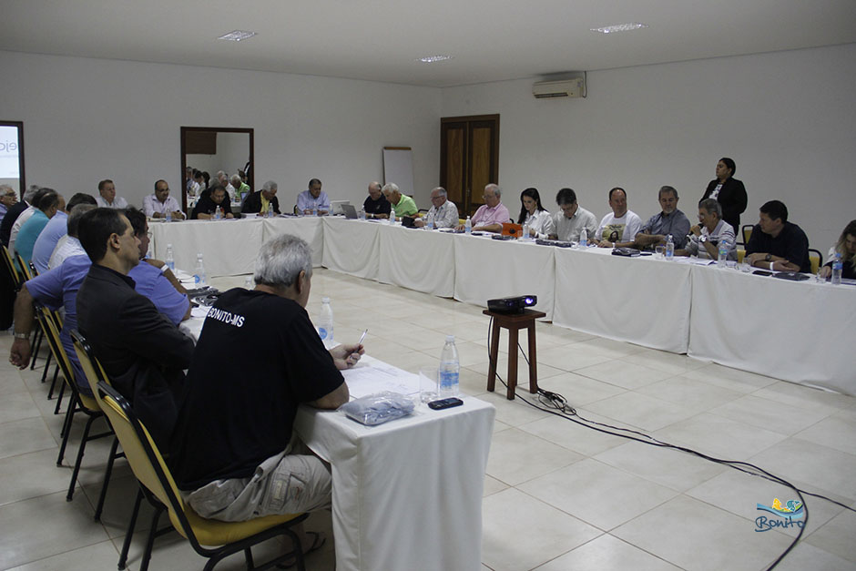 Prefeito Leleco participa de reuniões importantes em Bonito