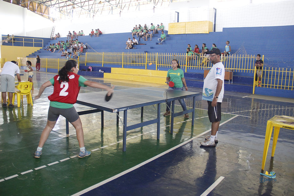 Atletas disputam as competições de xadrez, dama e tênis de mesa nos Jogos Escolares de Bonito