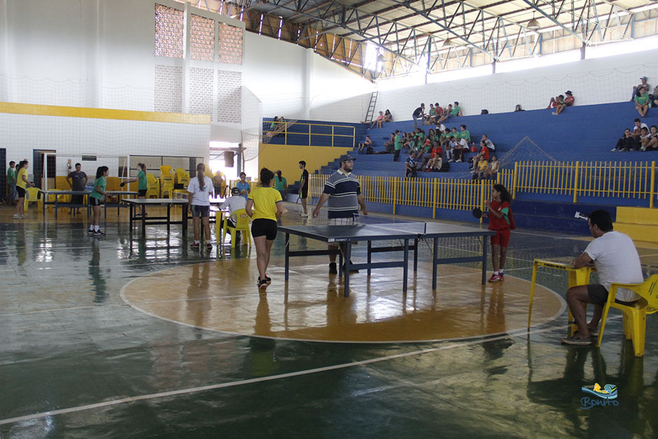 Atletas disputam as competições de xadrez, dama e tênis de mesa nos Jogos Escolares de Bonito
