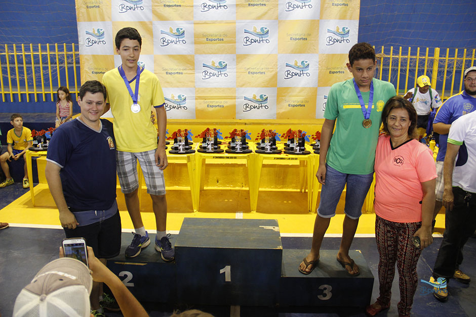 Confira as fotos de premiação dos Jogos Escolares de Bonito, modalidade individual