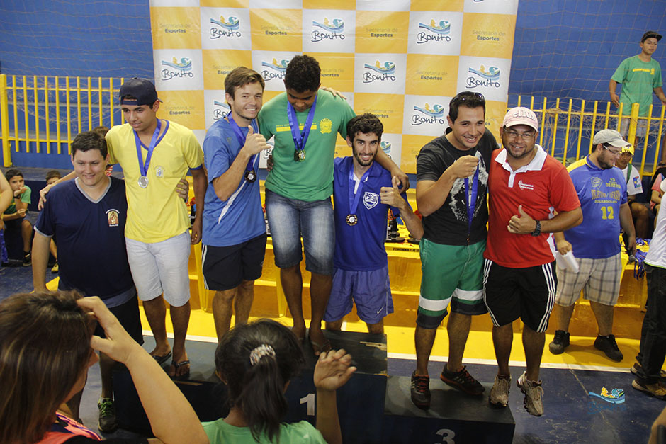 Confira as fotos de premiação dos Jogos Escolares de Bonito, modalidade individual