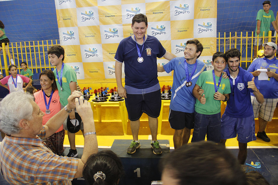 Confira as fotos de premiação dos Jogos Escolares de Bonito, modalidade individual