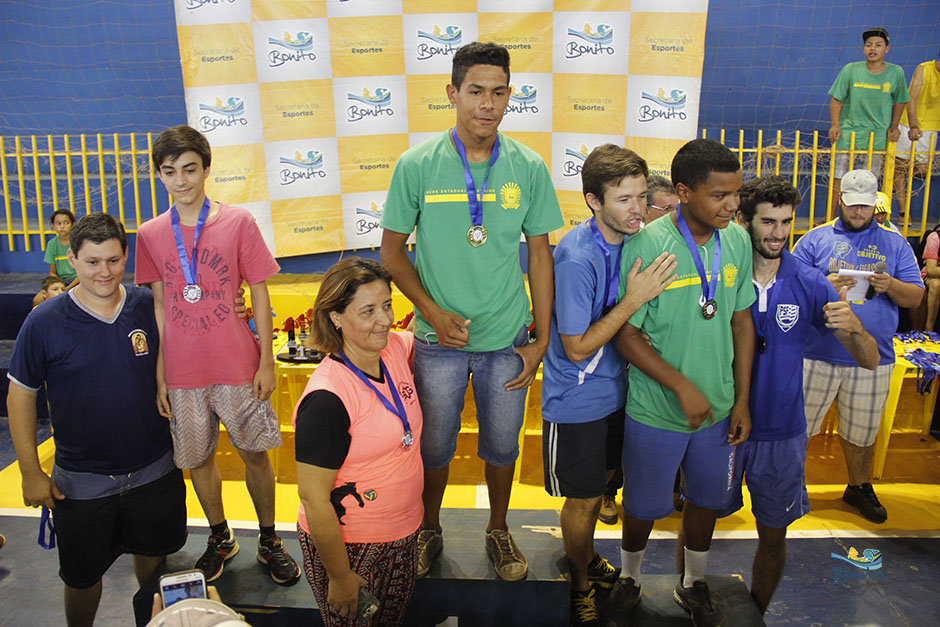Confira as fotos de premiação dos Jogos Escolares de Bonito, modalidade individual