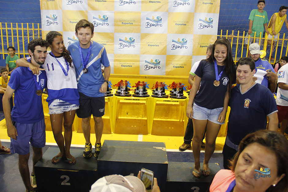 Confira as fotos de premiação dos Jogos Escolares de Bonito, modalidade individual