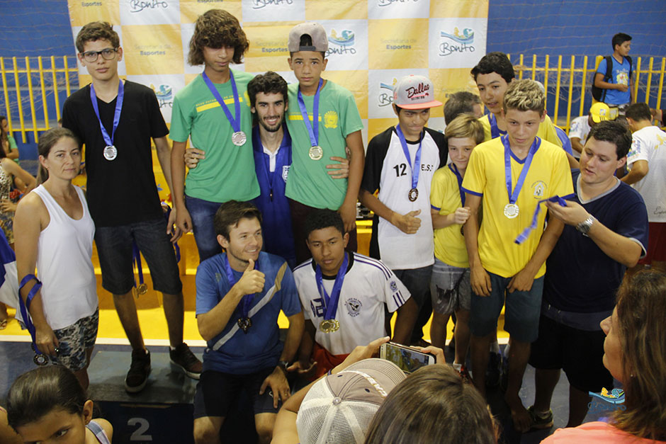 Confira as fotos de premiação dos Jogos Escolares de Bonito, modalidade individual
